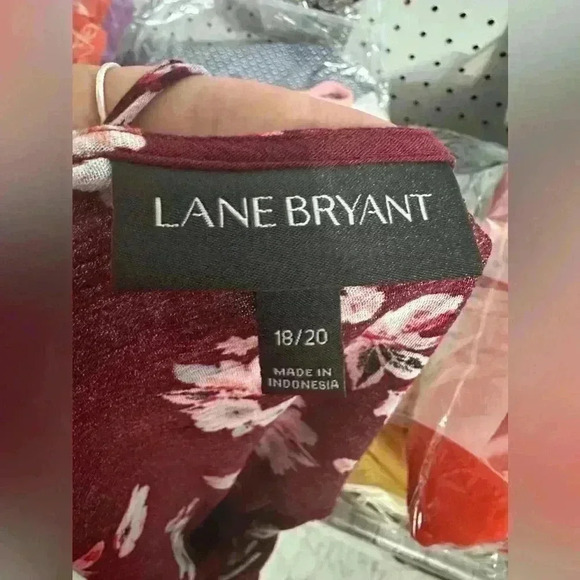 Lane Bryant 18/20 Floral Womens Blouse Burgundy Plus Size Lightweight - Picture 4 of 5